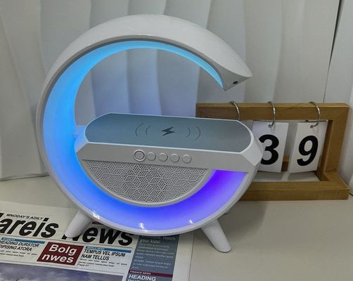 qualidade  Plastic Wireless Charger Bluetooth Speaker 860g Product Weight fábrica
